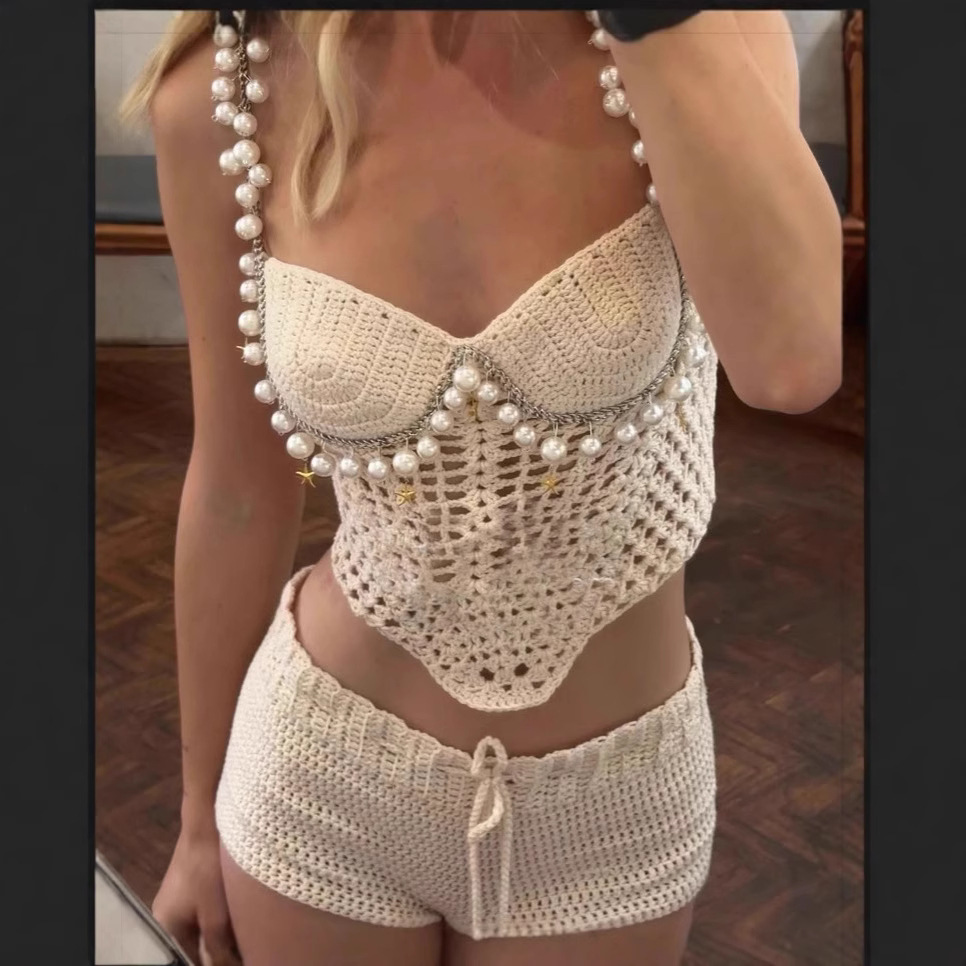 Crop Top Crochet - Set di pantaloncini con gilet corto